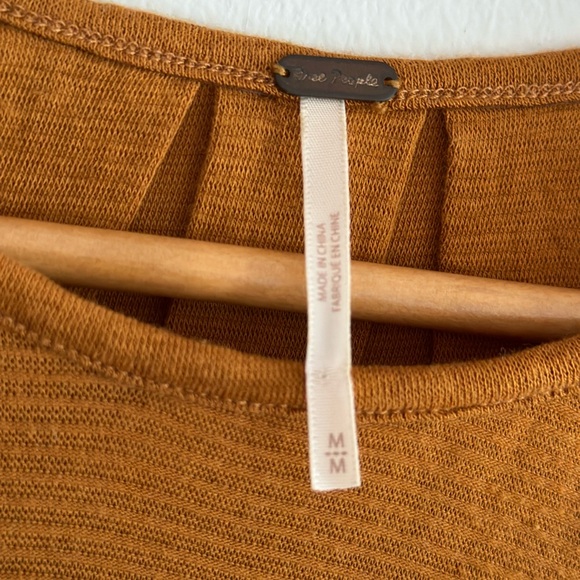 Free People flowy top - Picture 4 of 4